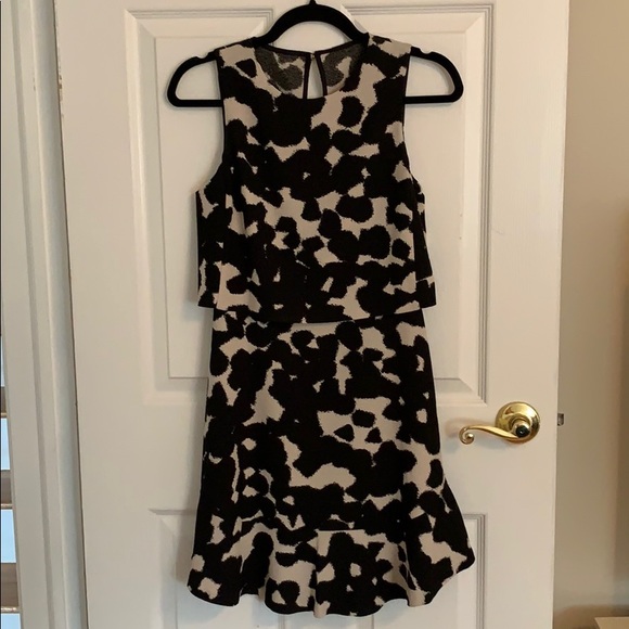 Banana Republic Dresses & Skirts - Banana Republic black and white dress